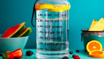 特色峡谷峭壁攀岩大赛，勇者的极限突破，攀岩探险