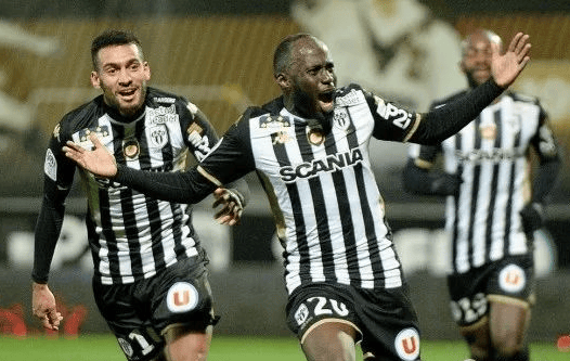 关于法甲高潮：里尔客场逼平巴黎，争冠格局变得更加激烈的信息