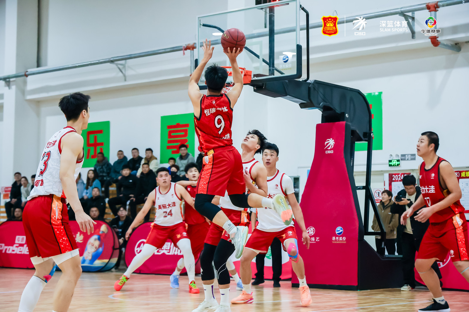 包含全国篮球技能大赛比赛激烈，涌现新一代天才的词条