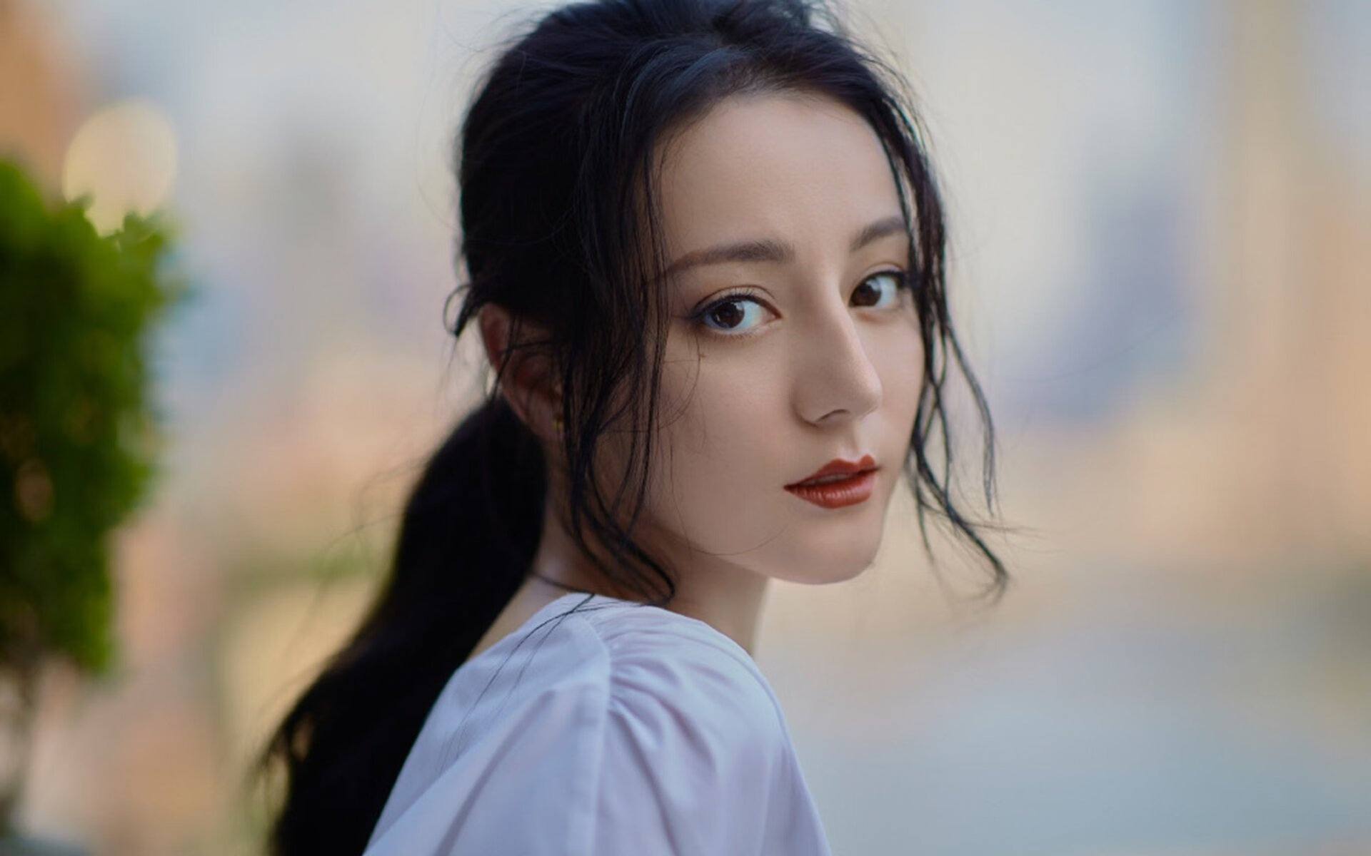 上海、山东、海南等地推动中小学生游泳教育普及工作，提升青少年体育素养