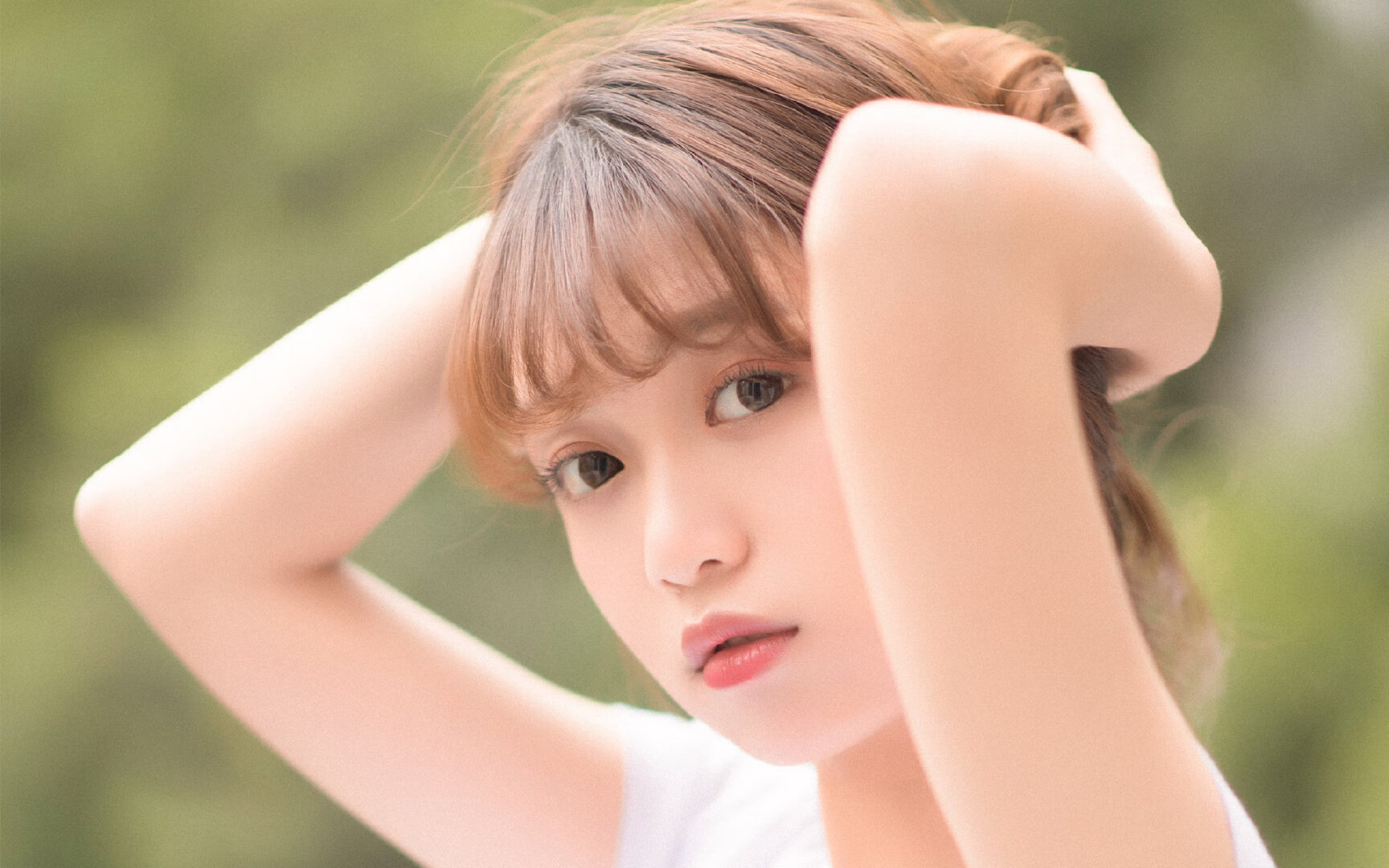 新英格兰爱国者队在赛季中表现低迷，新英格兰爱国者四分卫