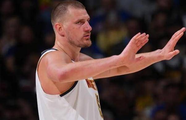 开云体育:掘金队约基奇：如何统治比赛，带领球队前进，卫冕总冠军，创造更多辉煌？的简单介绍