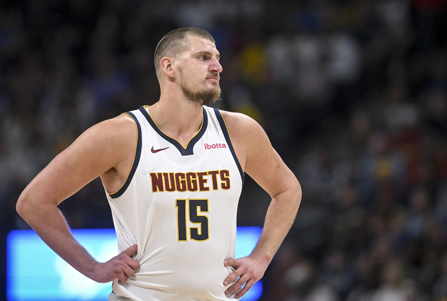 约基奇:掘金的进攻核心 约基奇:掘金的进攻核心