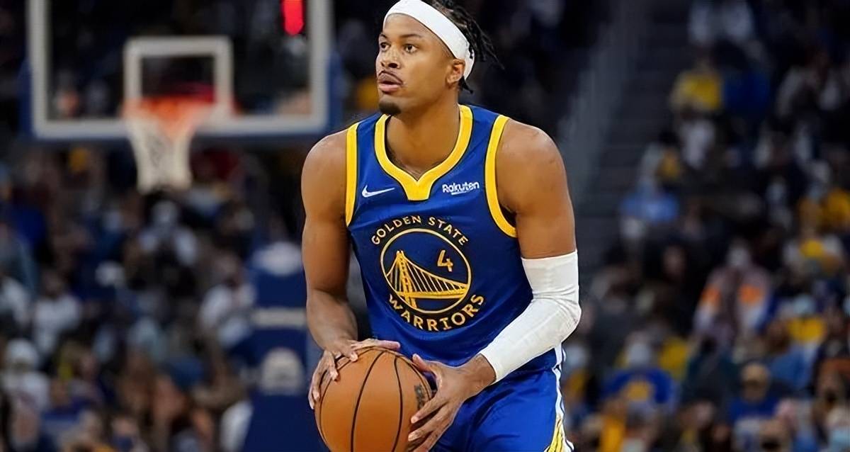 包含开云体育：勇士队训练营：穆迪表示将提升防守能力的词条